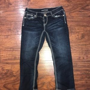 Maurices darkwashed capri jeans